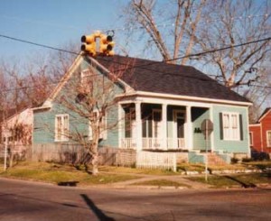 Fig. 1. Eunice lived in this house in Mobile, Alabama, in 1860. More recently, a fire broke out and a car crashed into it, prompting a rebuilding. Photograph by the author.
